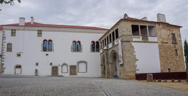 Palácio dos antigos Condes de Basto